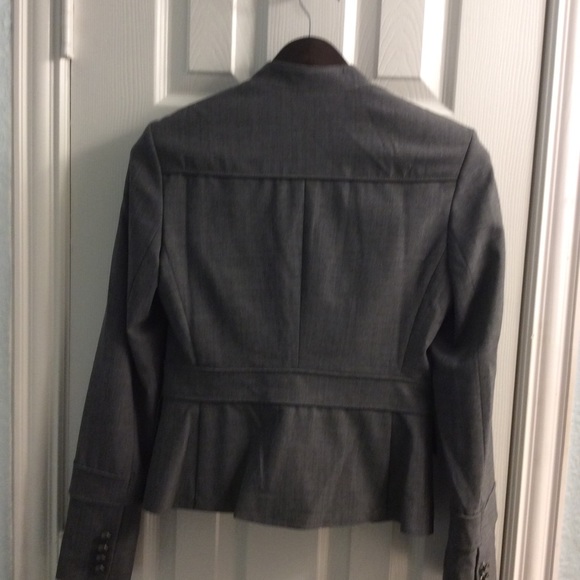 Two piece suit.Jacket size 4 and slacks size 6 - Picture 2 of 4